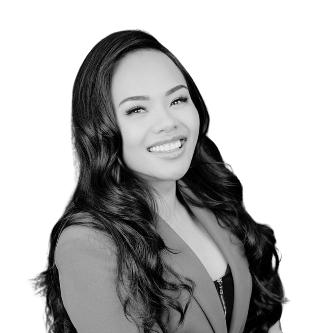 Karen Escuadro.png
